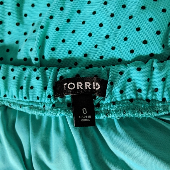 Torrid Turquoise Pleated Polka Dot Skater Skirt - Picture 6 of 7